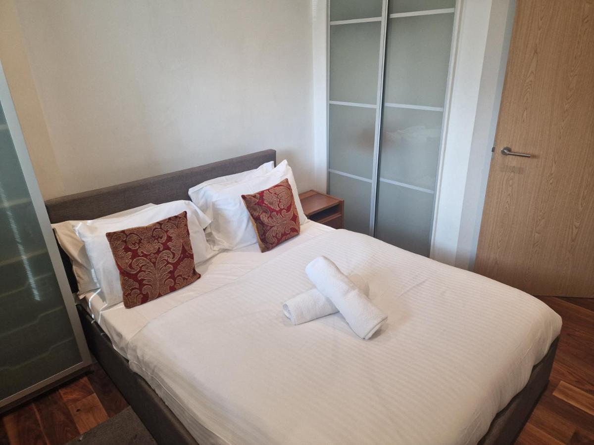 Immaculate 1-Bed Apartment In London Bagian luar foto