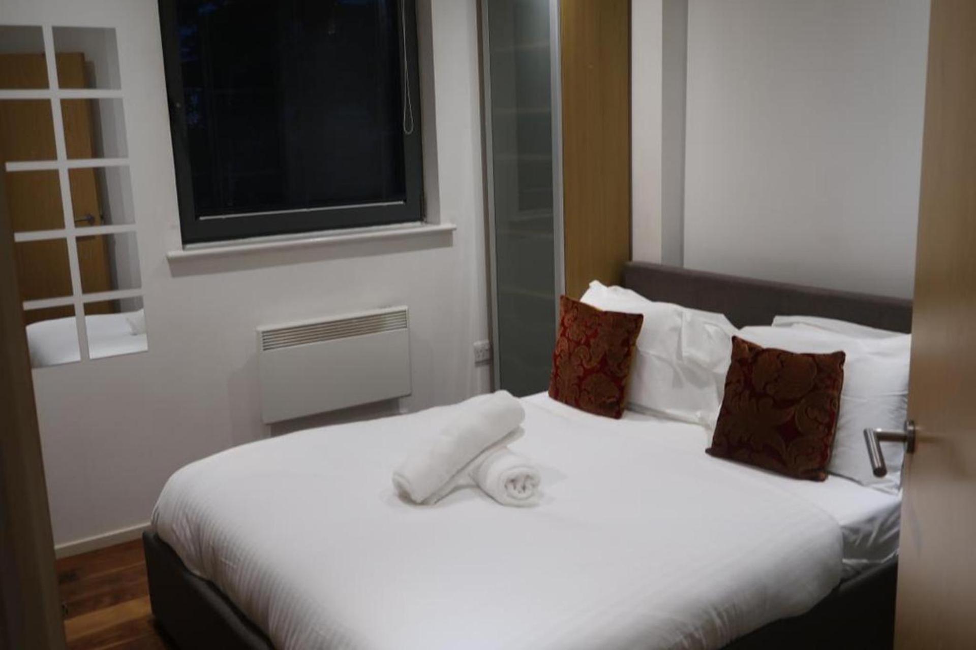 Immaculate 1-Bed Apartment In London Bagian luar foto